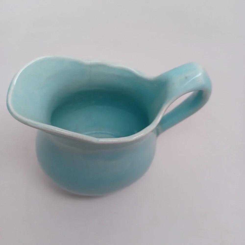 Willowbrook California 60 Vintage Turquoise Blue Crackle Glaze Ceramic‎ Creamer